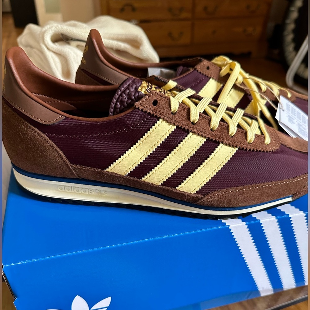 Brand new unworn with tags adidas sl 72